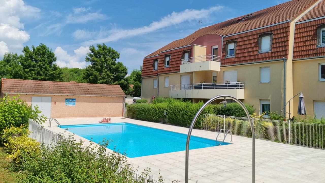 Beaune Appartement Avec Parking Et Wifi Gratuit Exterior foto